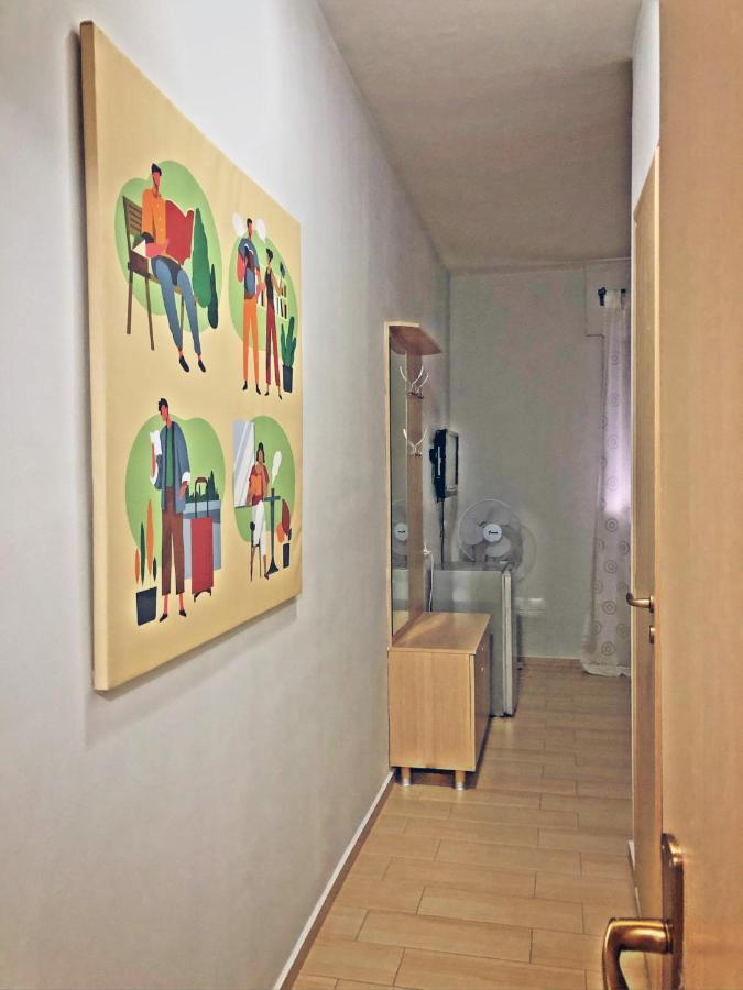 Vlorë Arianiti Guesthouse מראה חיצוני תמונה