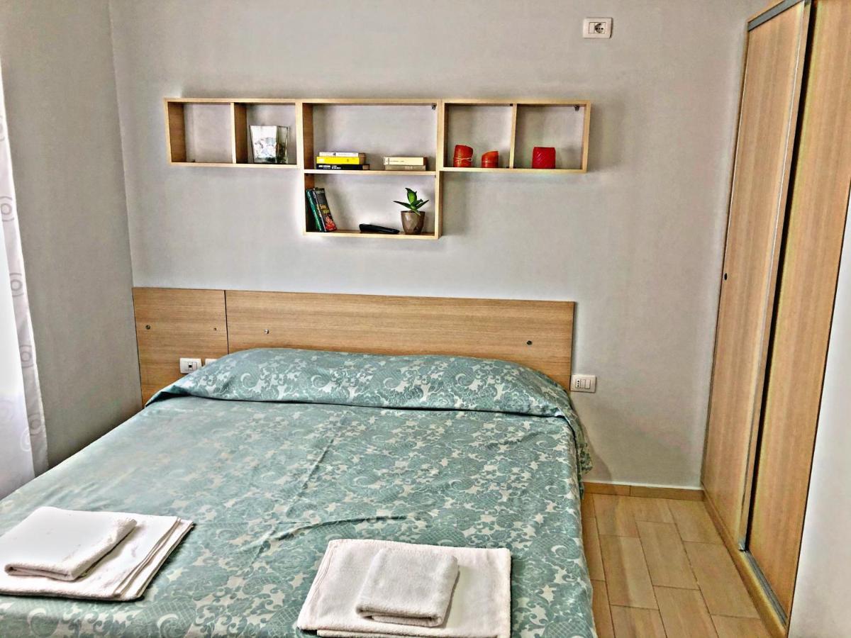 Vlorë Arianiti Guesthouse מראה חיצוני תמונה