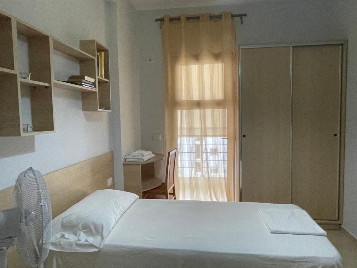 Vlorë Arianiti Guesthouse מראה חיצוני תמונה