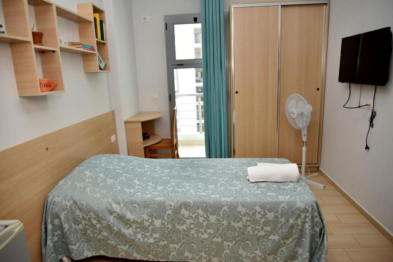 Vlorë Arianiti Guesthouse מראה חיצוני תמונה
