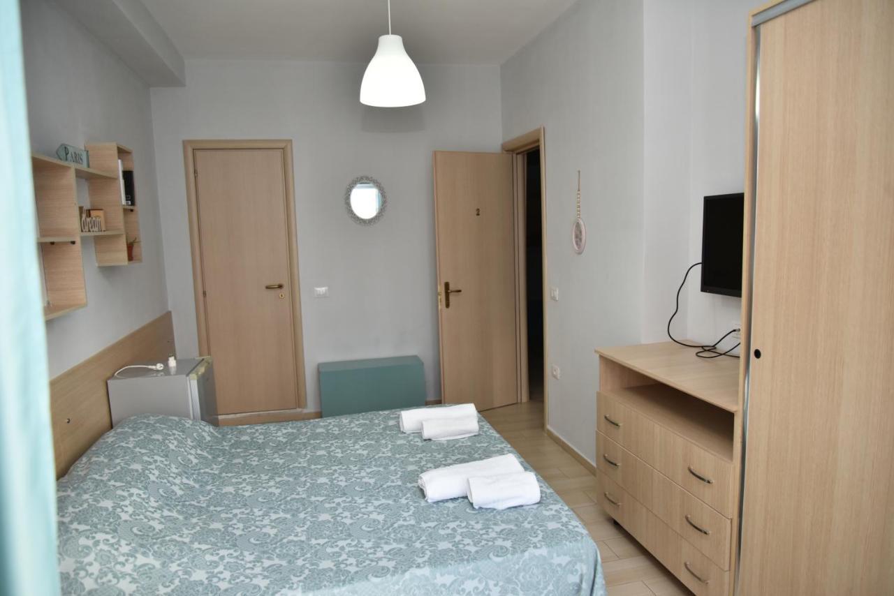 Vlorë Arianiti Guesthouse מראה חיצוני תמונה