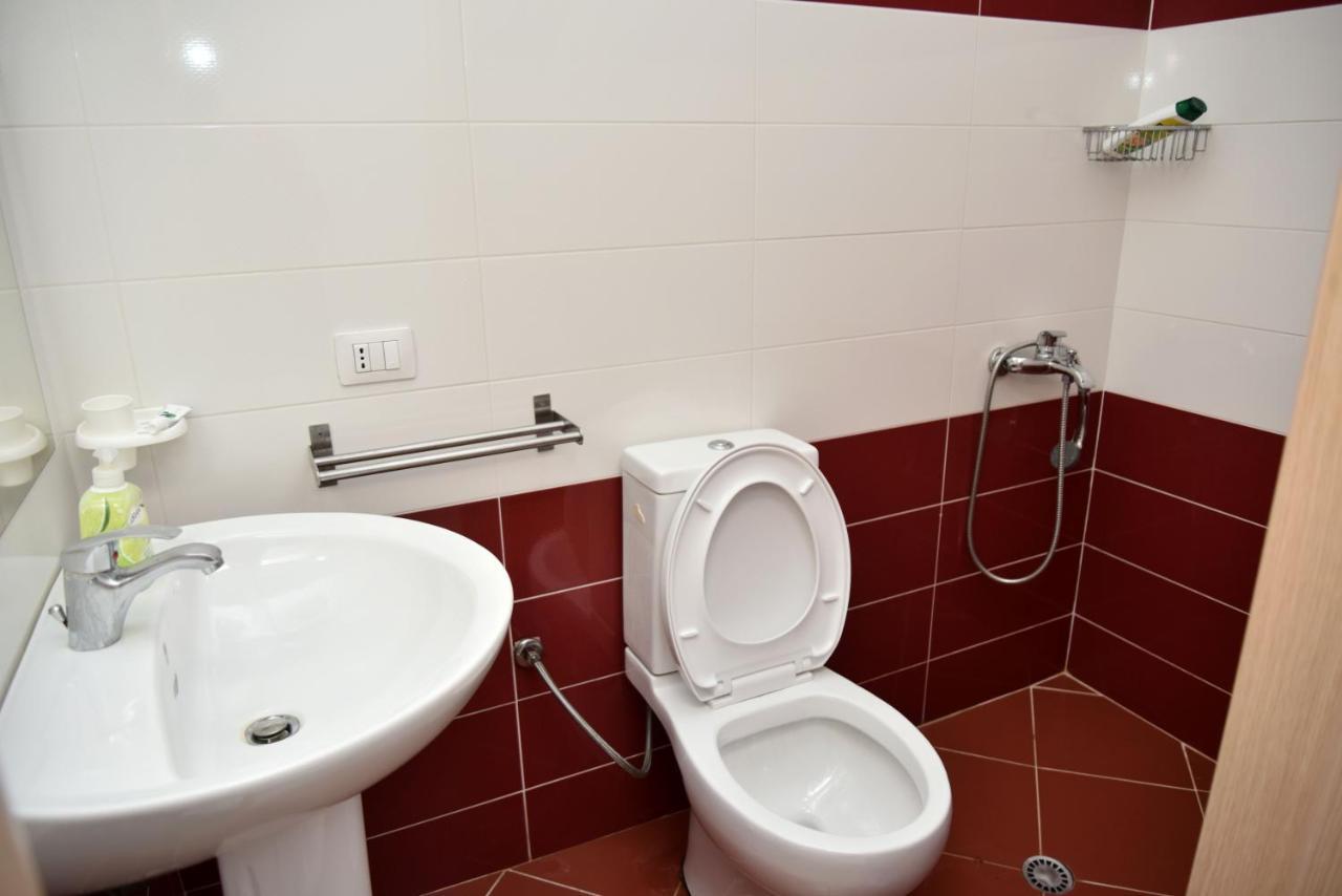Vlorë Arianiti Guesthouse מראה חיצוני תמונה