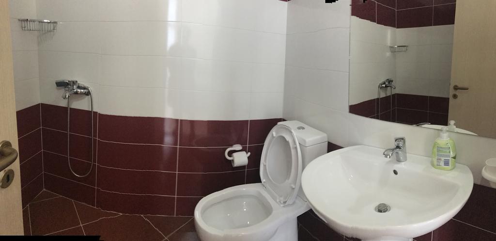 Vlorë Arianiti Guesthouse מראה חיצוני תמונה